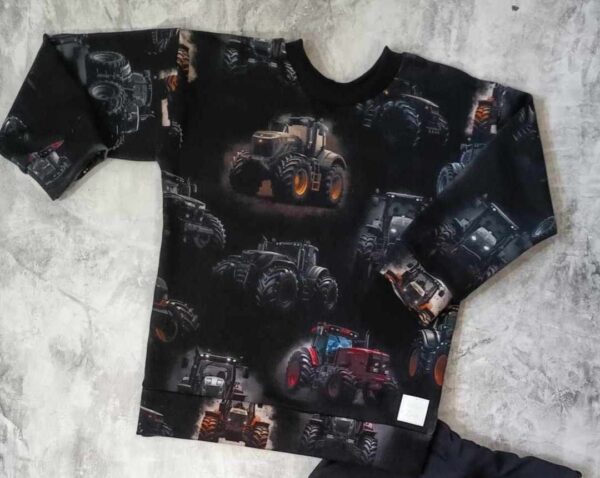 Bluza Traktory na czarnym