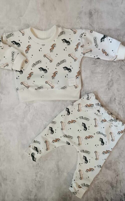 Dres Autka Retro na ecru