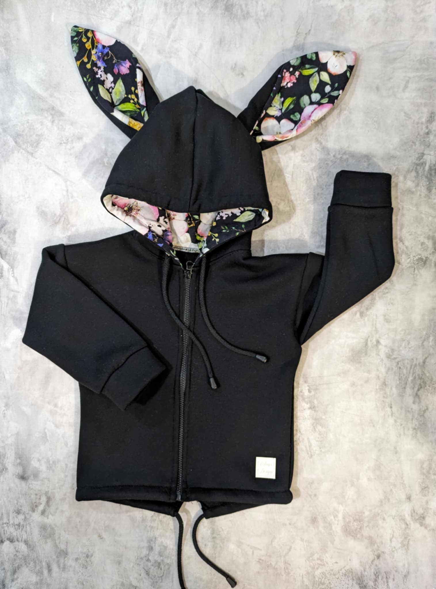 Bluza Parka czarna z kwiatami