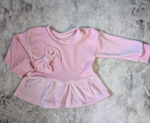 Bluza welurowa różowa z kokardką