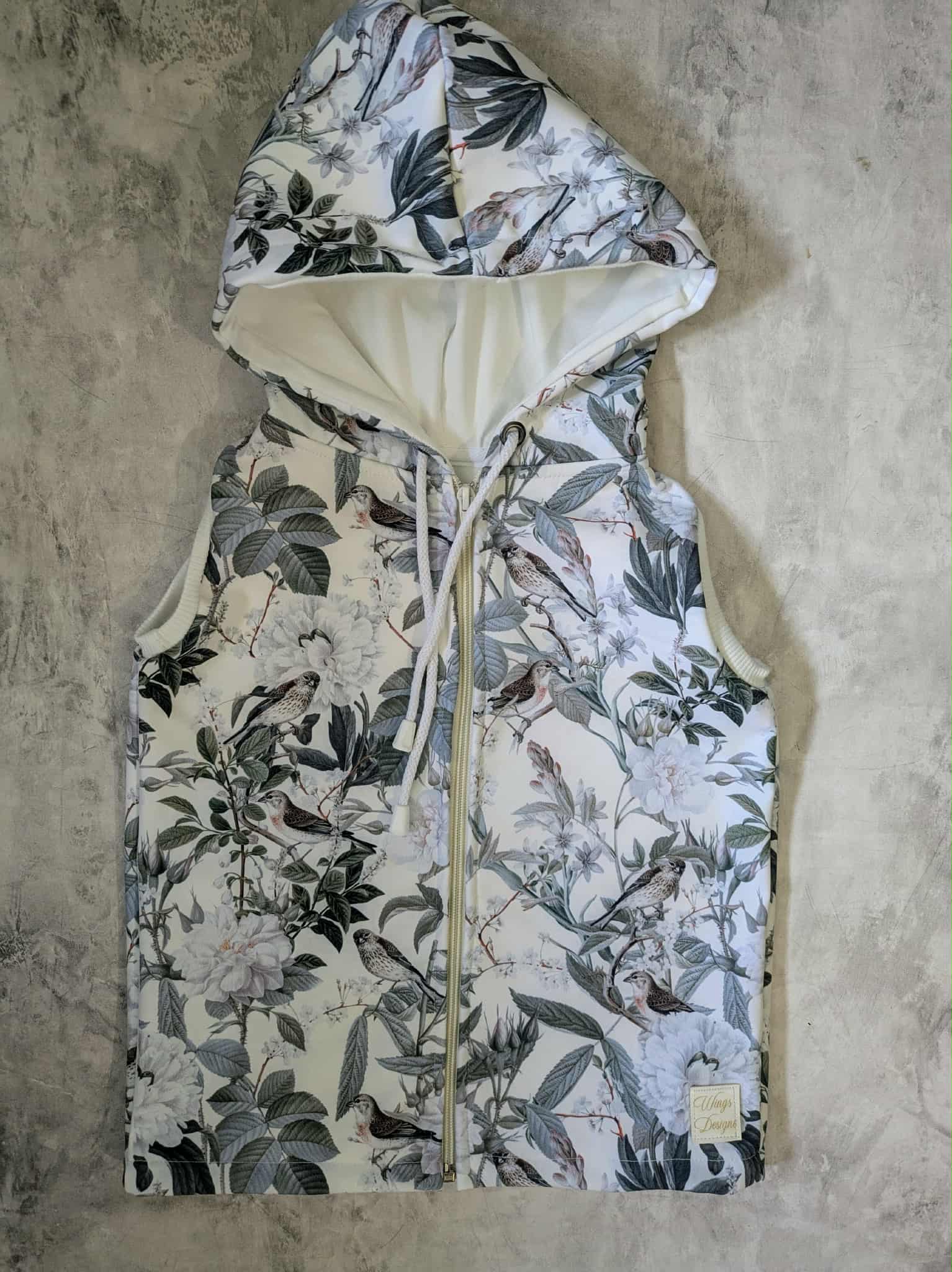 Bezrękawnik softshell Ptaki w kwiatach