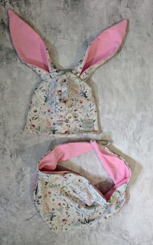 Czapka i chusta delikatne kwiaty