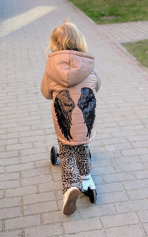 Kurtka pikowana ze skrzydłami jasny brąz