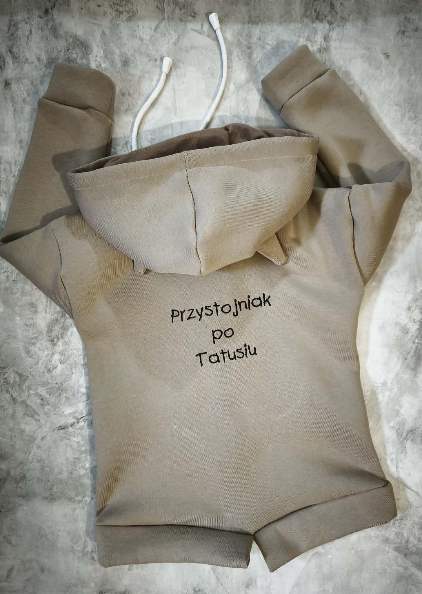beżowa bluza dla chłopca Przystojniak po Tatusiu z kapturem